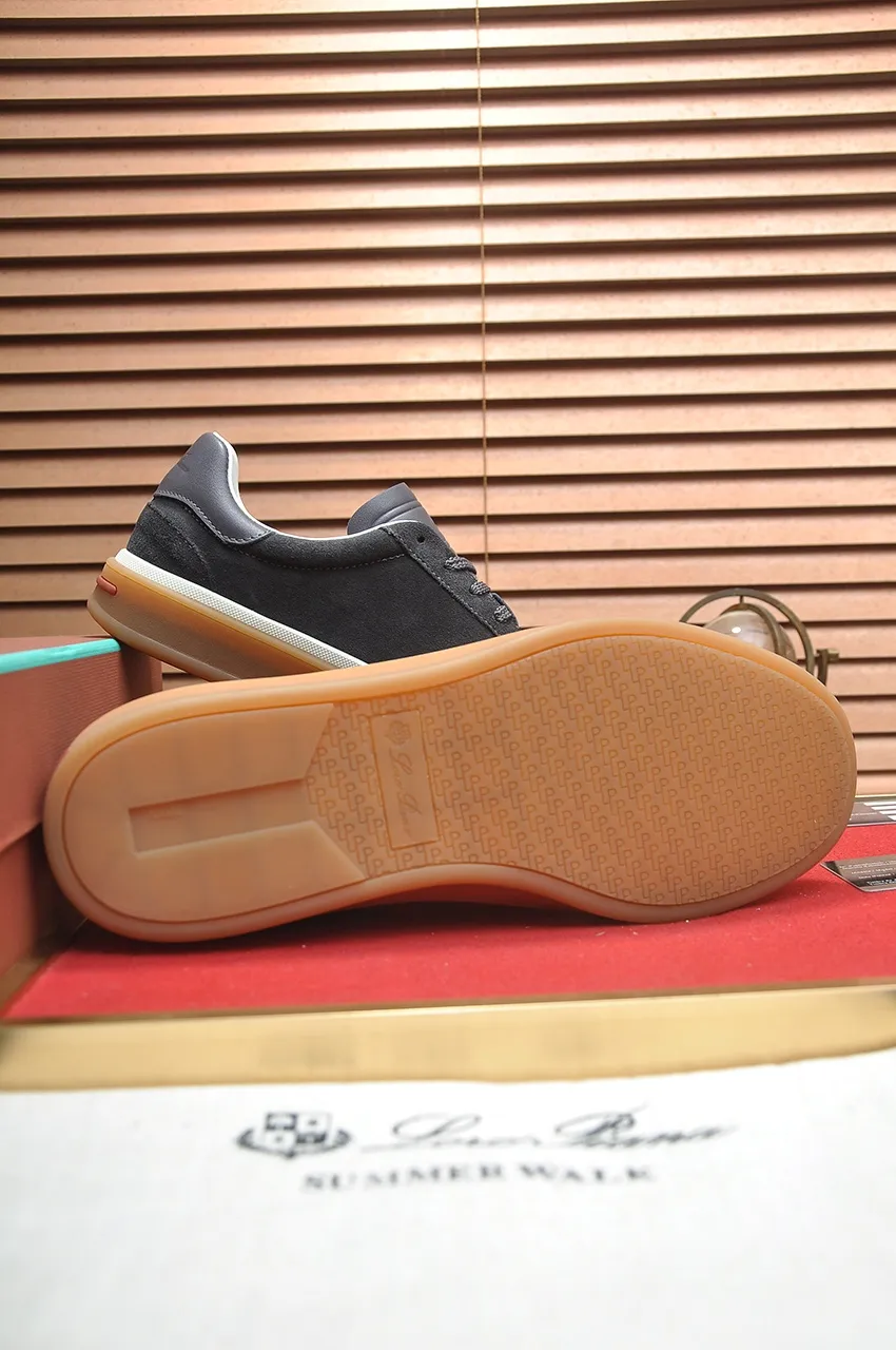 Men's men's shoes 💰540💶【𝐥𝐨𝐫𝐨 𝐏𝐢𝐚𝐧𝐚】lp classic loafers, an Italian treasure brand, the only brand that can match Hermès! Only after wearing it do we realize that we cannot let down our feet. The upper is imported cashmere, the lining of water-dyed cowhide ➕ the cowhide feet, the official original glass rubber outsole, and the pendant. Exclusive original packaging (tag ➕ brand paper ➕ outer box ➕ hand bag) code number: 38-45